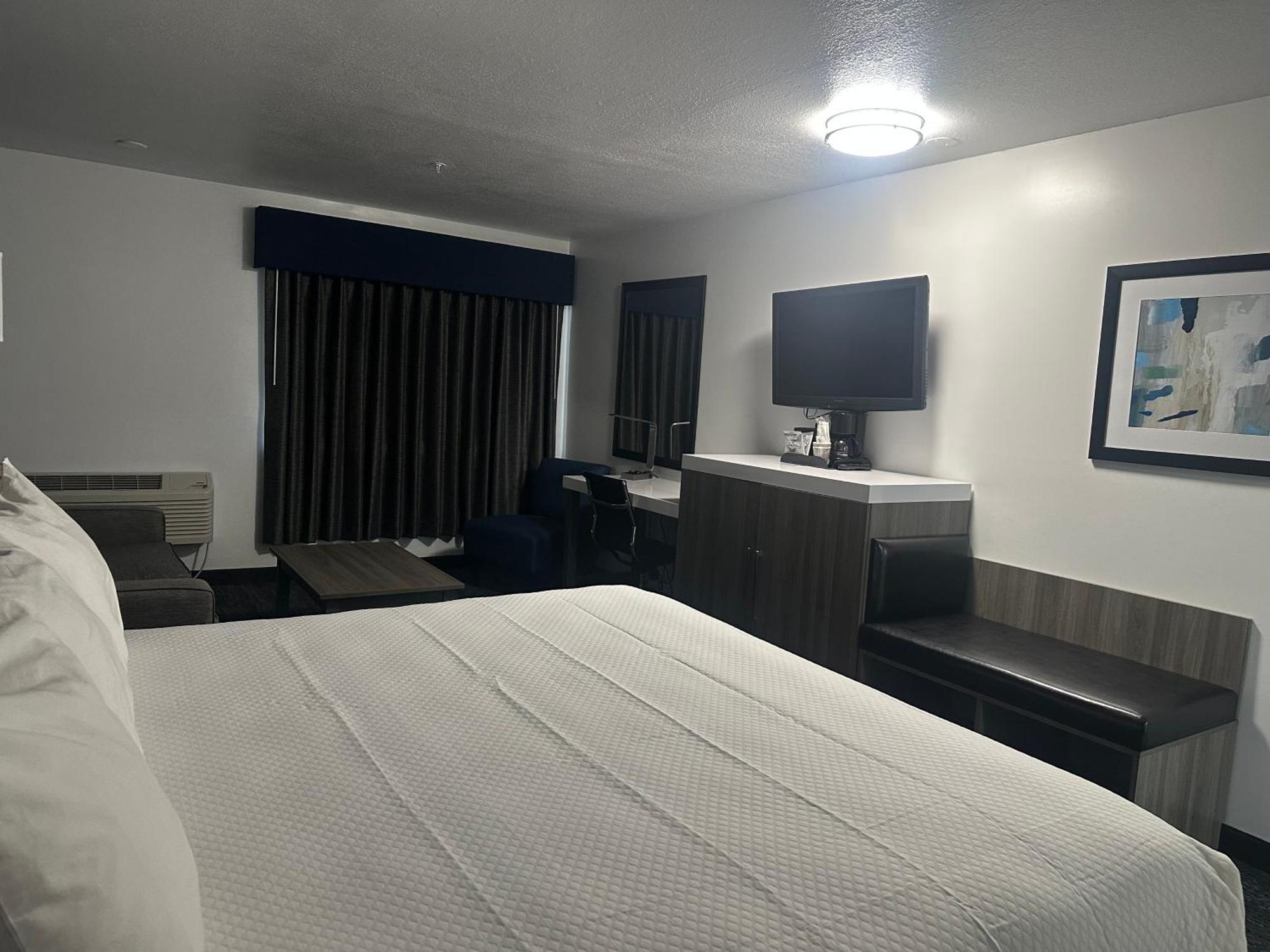 Oyster Bay Inn & Suites Bremerton Zewnętrze zdjęcie