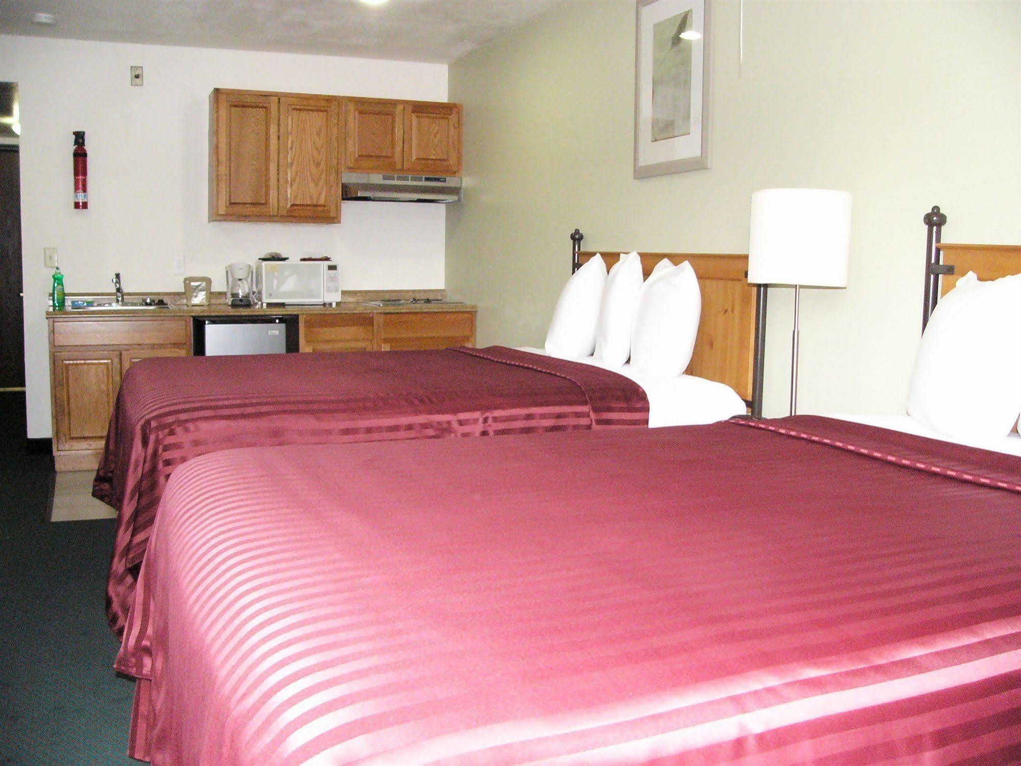 Oyster Bay Inn & Suites Bremerton Zewnętrze zdjęcie